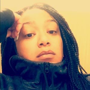 Meet your Posher, Latasha